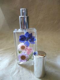 Floral Perfume Bottles, Spray Mister, Square Bottles, Flowers in Resin