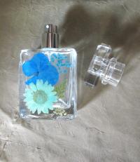 Floral Perfume Bottles, Spray Mister, 50ml Square Bottles, Flowers in Resin