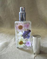 Floral Perfume Bottles, Spray Mister, Square Bottles, Flowers in Resin
