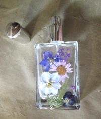 Floral Perfume Bottles, Spray Mister, Square Bottles, Flowers in Resin