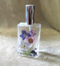 Floral Perfume Bottles, Spray Mister, Square Bottles, Flowers in Resin