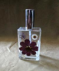 Floral Perfume Bottles, Spray Mister, Square Bottles, Flowers in Resin