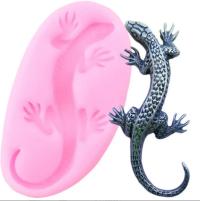 Gecko Mold - Small Lizard - for Resin, Clay, Casting and Baking, or for Soap or wax embeds