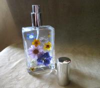 Floral Perfume Bottles, Spray Mister, Square Bottles, Flowers in Resin