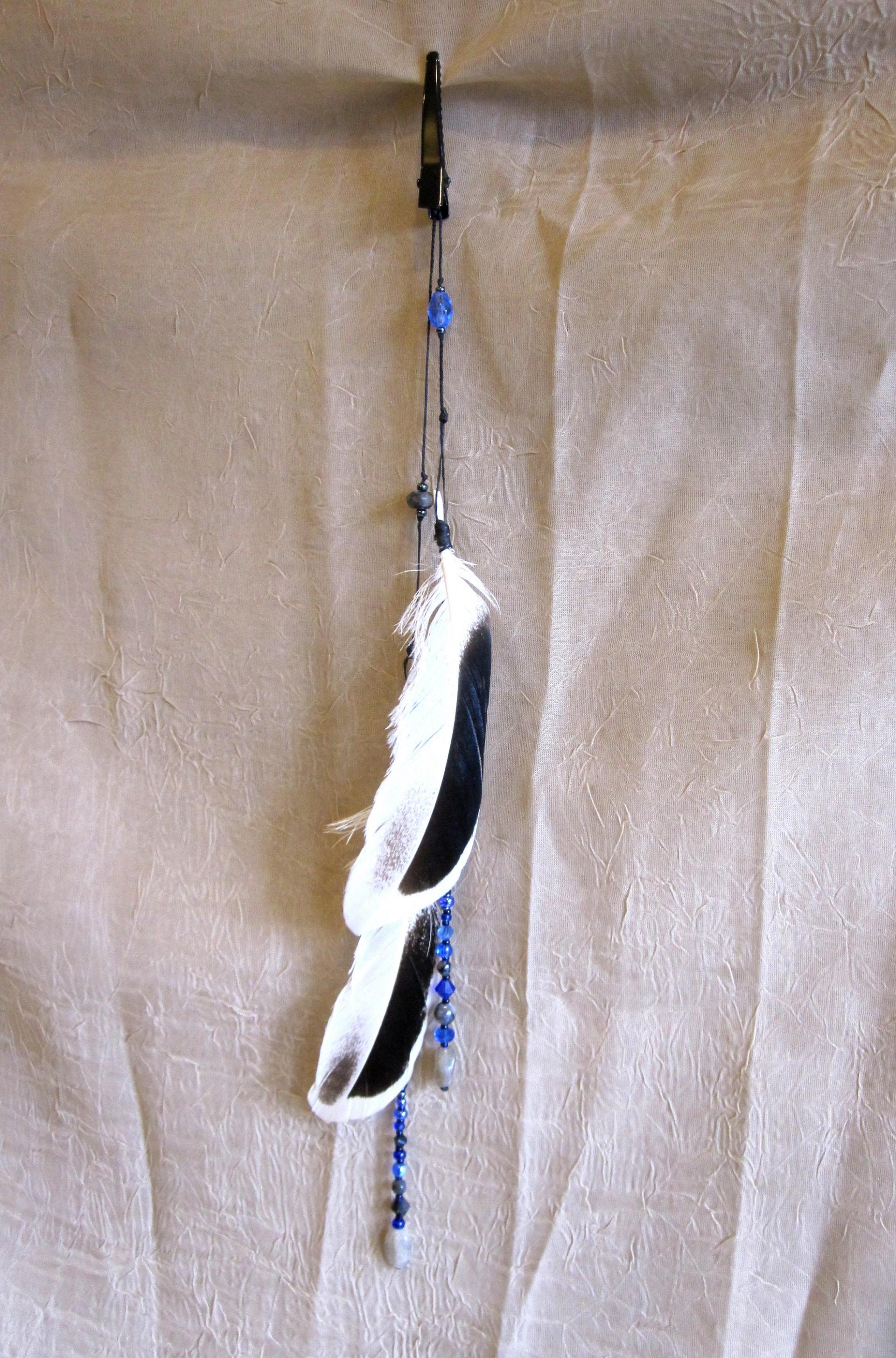 Feather clip