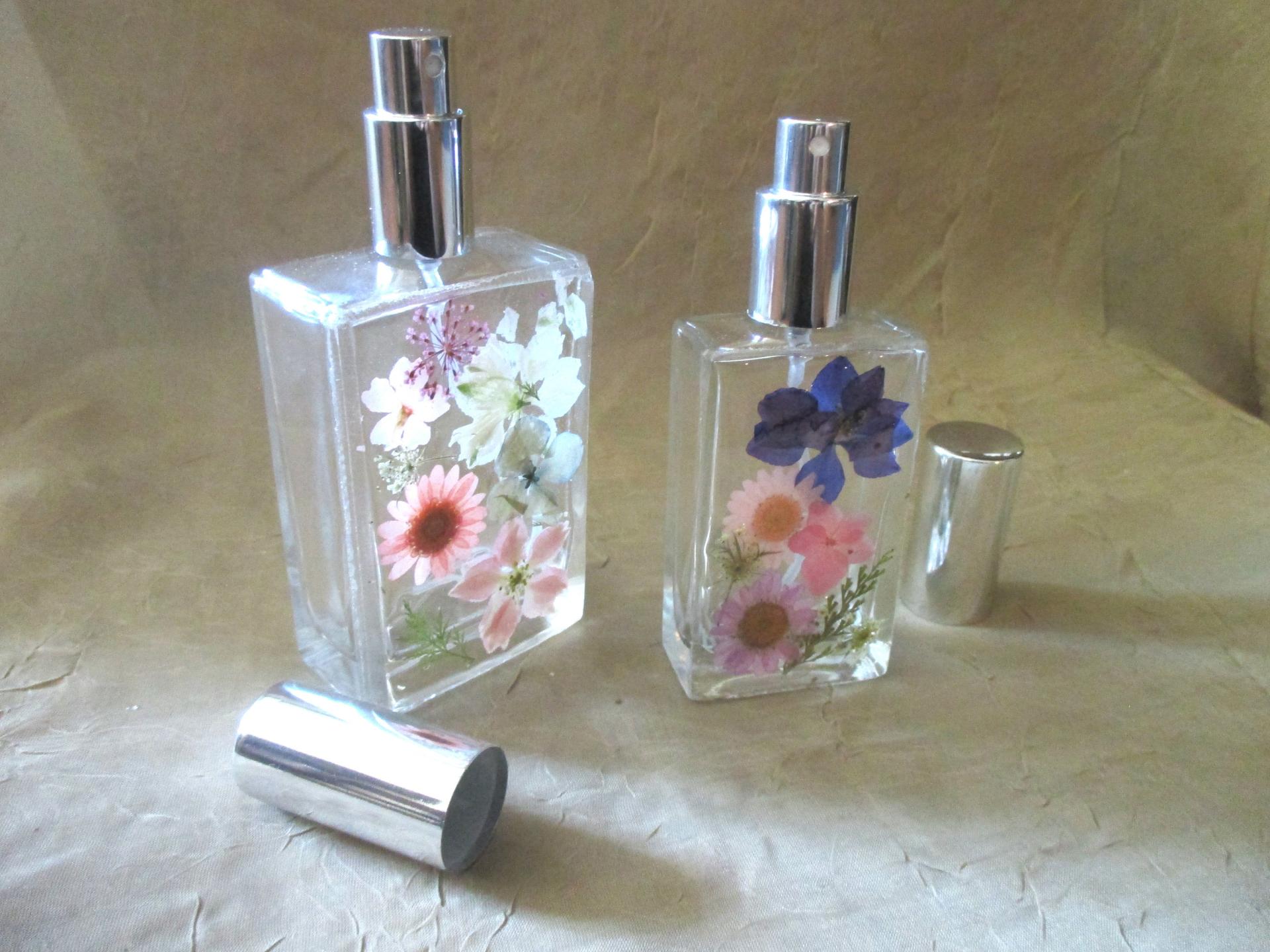 Floral Perfume Bottles, Spray Mister, Square Bottles, Flowers in Resin