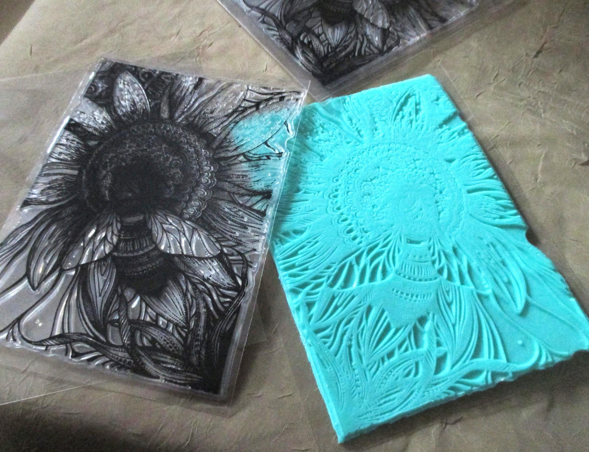 Bee Mat Mold and Stamp - Texture for Clay, Polymer Clay, Resin and casting - Silicone Cling Stamp
