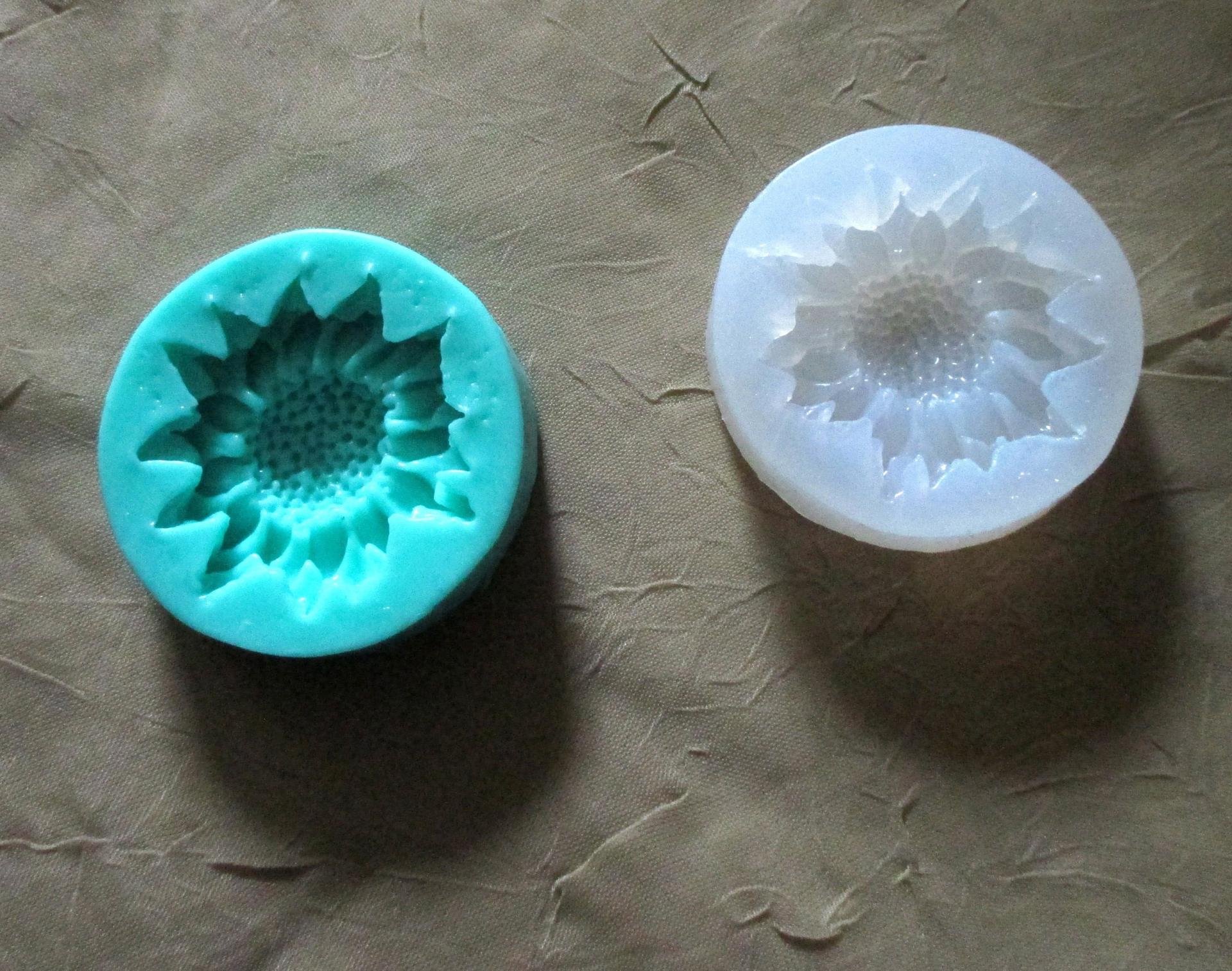 Small Floral Mold - Sunflower - for Resin, Clay, Casting and Baking, or for Soap or wax embeds