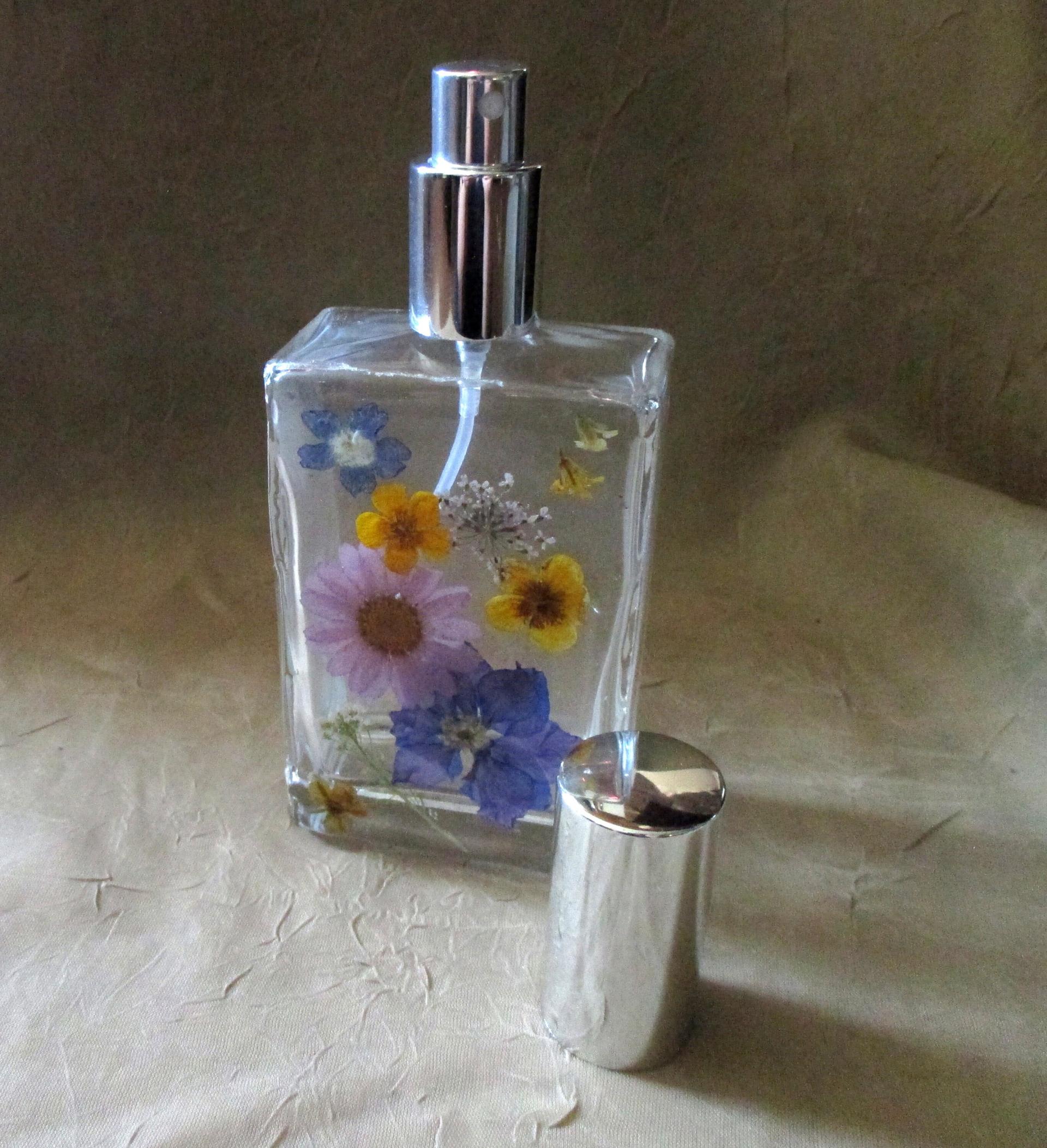 Floral Perfume Bottles, Spray Mister, Square Bottles, Flowers in Resin