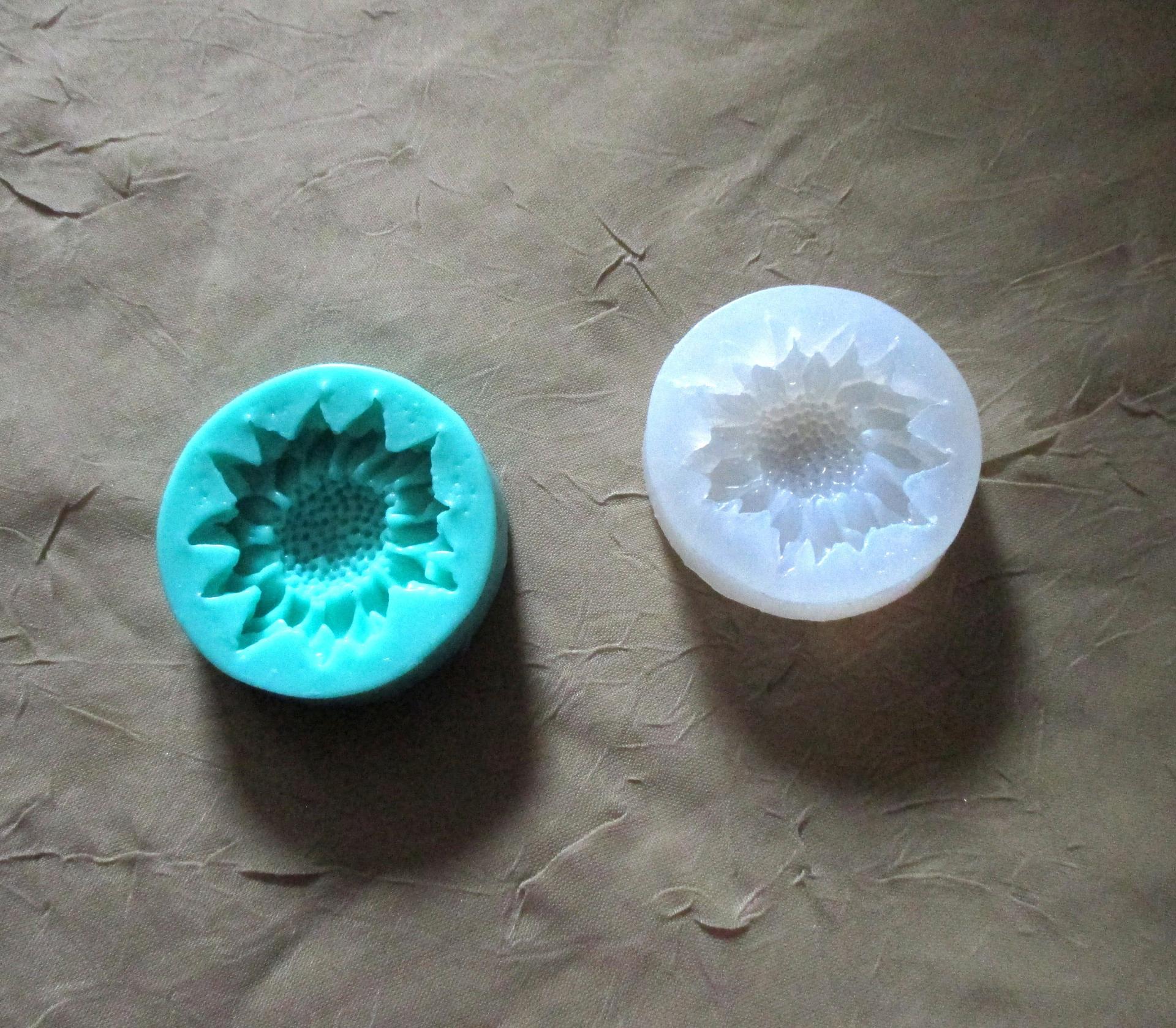 Small Floral Mold - Sunflower - for Resin, Clay, Casting and Baking, or for Soap or wax embeds