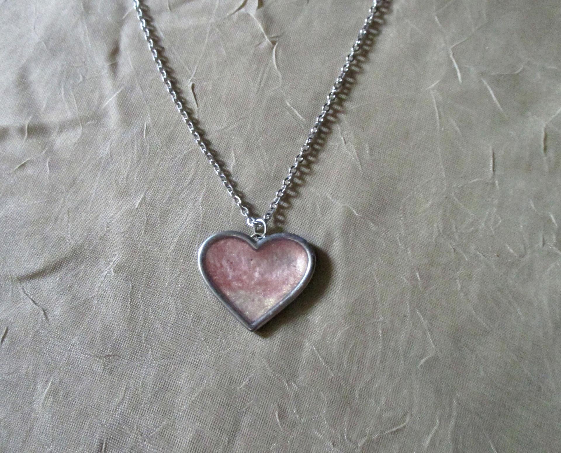 Heart Necklace - Minimalist Jewelery - Resin Jewelry - Handmade Pendant Necklace