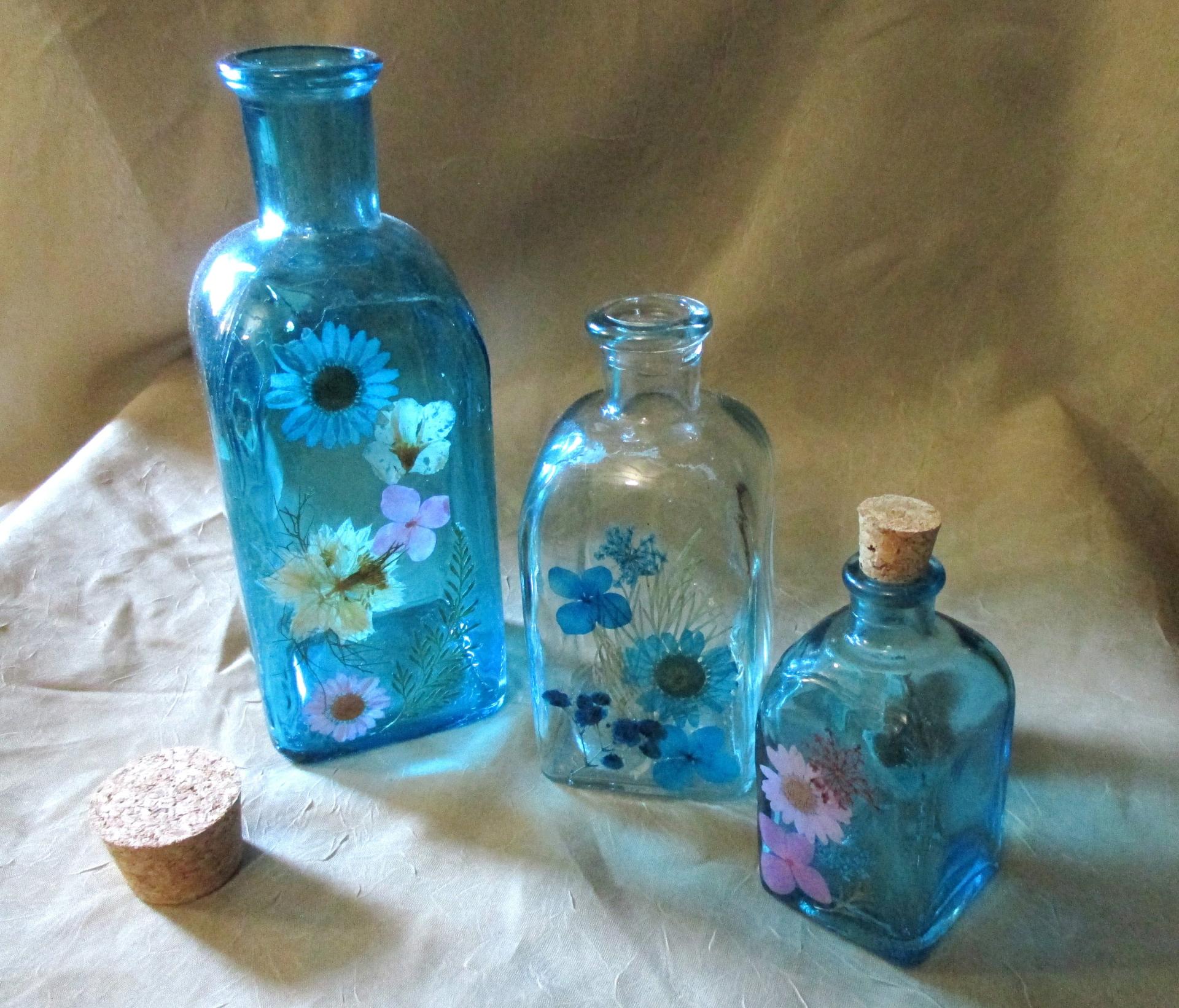 Floral Bottles, Corked Bottle - Glass Bottles with Epoxy, Flowers in Resin