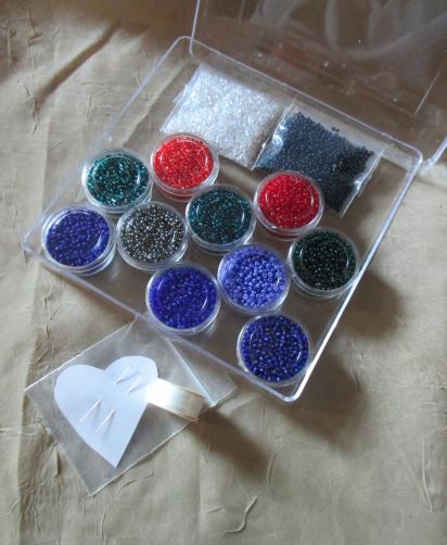 Miyuki Rocailles 11/0 - seed bead kit in case