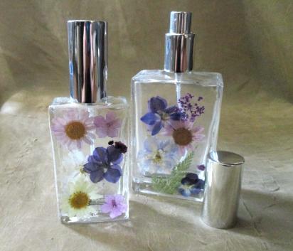Floral Perfume Bottles, Spray Mister, Square Bottles, Flowers in Resin