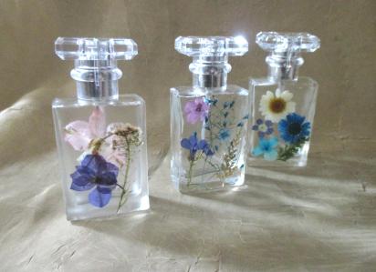 Floral Perfume Bottles, Spray Mister, Square Bottles, Flowers in Resin