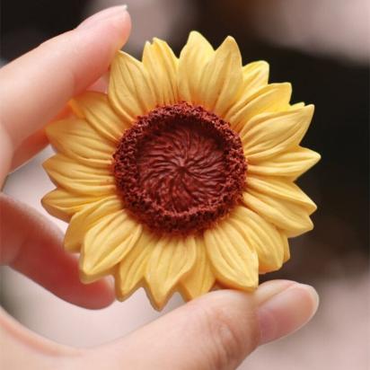 Small Floral Mold - Sunflower - for Resin, Clay, Casting and Baking, or for Soap or wax embeds