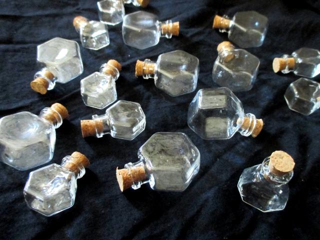 Tiny Jar with Cork - Hexagon