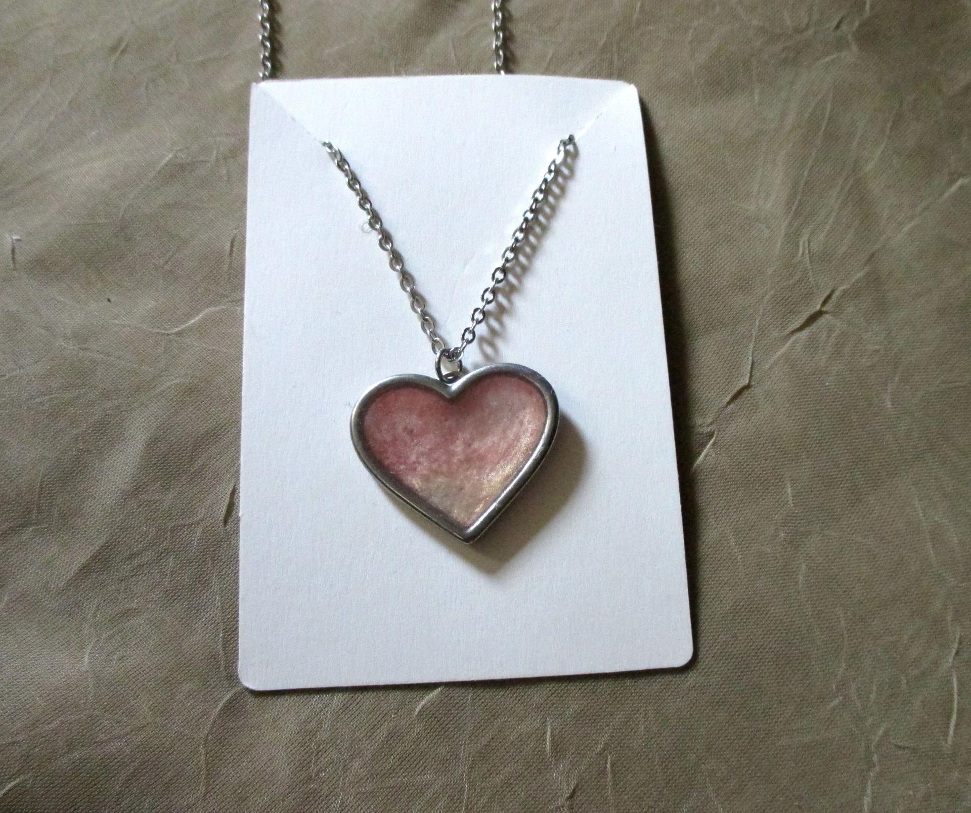 Heart Necklace - Minimalist Jewelery - Resin Jewelry - Handmade Pendant Necklace